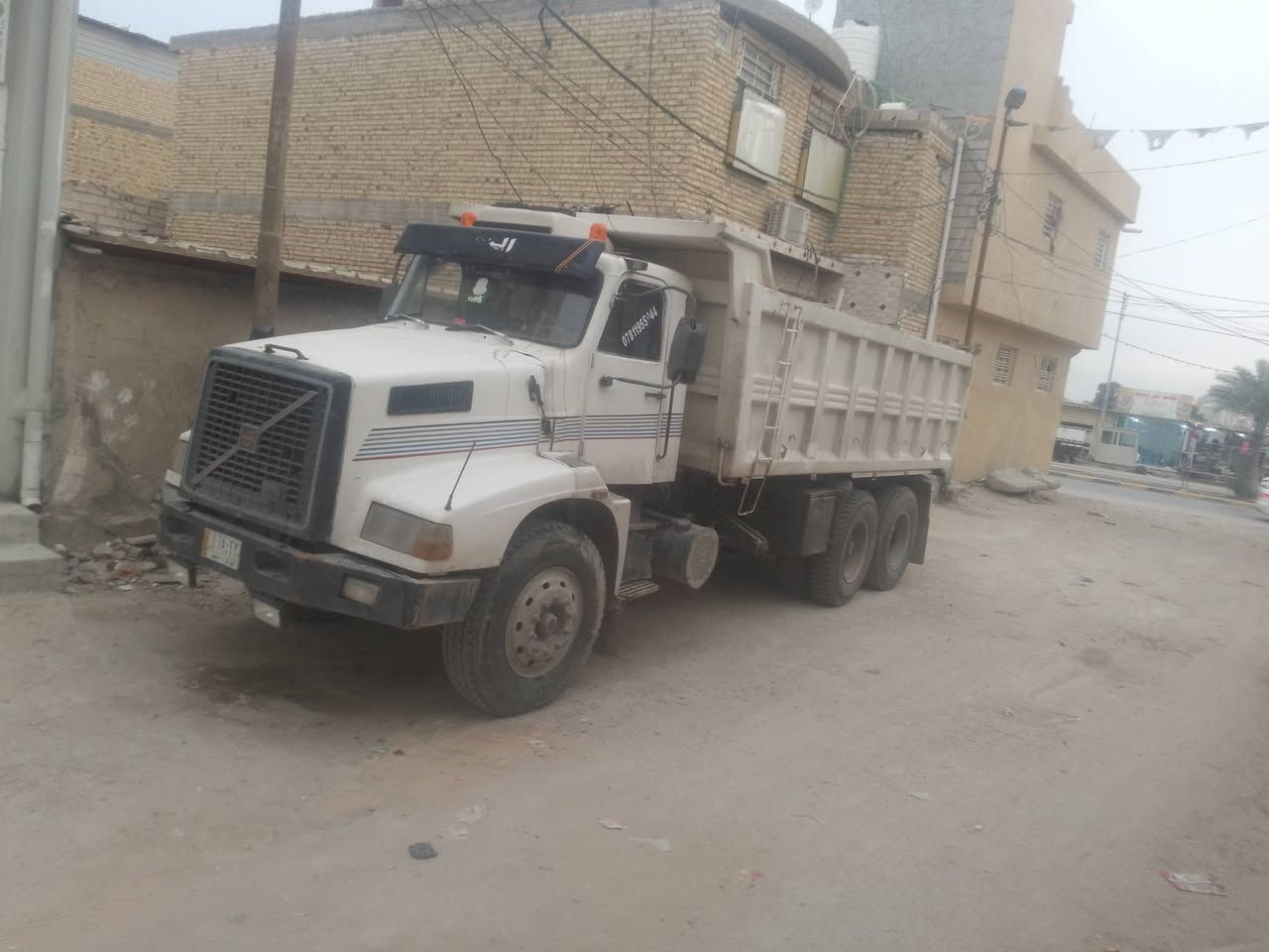 فولفو للبيع موديل 94 تخم تاير السعر 24 وبيها مجال***********
