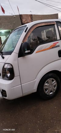 كيا بنكو • ٣٠٠٠ اوتوماتيك • موديل ١٨