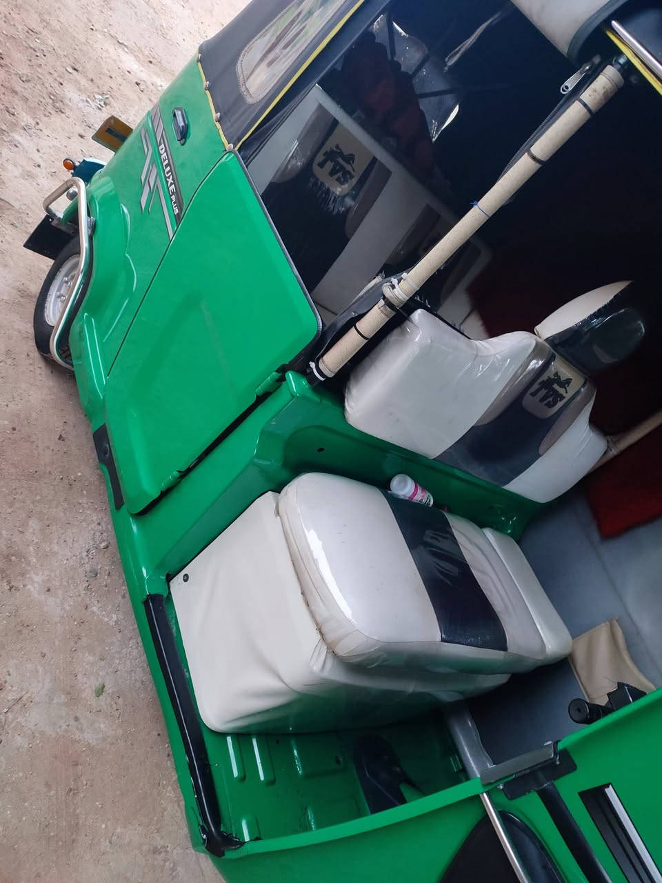 السلام عليكم تكتك البيع موديل 22 كفاله عامه سوبايه دوشمه محوره لوي باجاج رقم كربلاء بسمي سنويه نكليزي تحويل ثاني يوم جاهزه مال جناي كامله كبل الشارع سعر (8) وبيه مجال بصيط مكان بابل الشوملي خاص مامتواجد ***********
