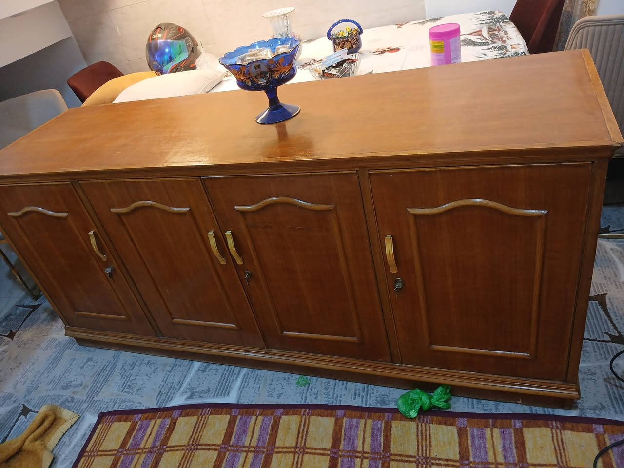 للبيع بوفية صاج نظيفه جدا طول ٢متر نزال ٦٠ سم ارتفاع ٩٠ سم السعر ١٧٥ الف مكان بغداد الكرخ ***********
