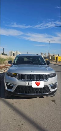 كراند شيروكي • ٢٠٢٤ • هايبرد بلك ان