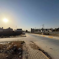 أرض تجارية • ٣٠٠م • حي الجامعة