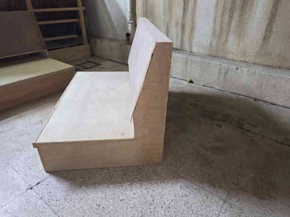 للبيع – ديوان جديد بالكامل
للراغبين بالشراء… عندي ديوان جديد جداً مثل ما موضح بالصور، نظيف وما مستخدم إلا استخدام خفيف.

المواصفات:

٧ قطع بطول ١٢٠ سم لكل قطعة

قطعتين زاوية

قطعة صغيرة إضافية

جاهز وما يحتاج أي تصليح

السعر مناسب للجادين فقط.
للتواصل والاستفسار: ***********   و   ***********
