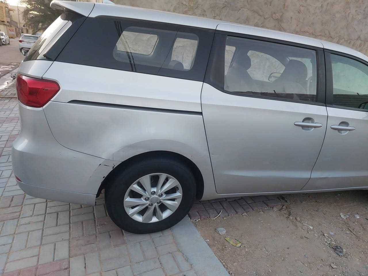 السلام عليكم
سيدونا ٢٠١٨

رقم بغداد جديد 

مكاني كربلاء المقدسه 

كير محرك تبريد مكفول 

صدر أمامي وخلفي جديد 

مشط استيرن جديد 

دوشمه كاعيه جديد 

سياره جاهزه 

للبيع او مراوس بسياره اقل محتاج فرق صور الحادث موجود بالمنشور 
السعر ١٨٥ 
***********
