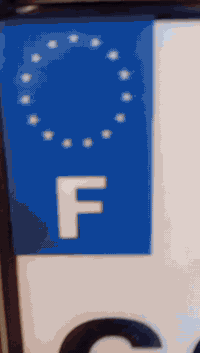 ثعلب جيتي ار فحل لون ابيض صدفي
دراجه احلا من الصور محرك برغي مامفتوح منه كفرات جديدة ختم واحد نگرة بكل وكت دراجه مداريها محرك بالجيس تتعب تكول عليها جديدة الدراجه بدون مراوس فقط بيع الشراي يتصل والي يعجبه يجيب 10 فيترية وياه ويجي  وهذا رقمي *********** عنواني الدولعي الخطيب الزراعي
