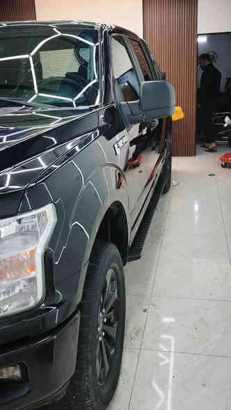 السلام عليكم 
فورد F150 STX 
2018 رقم بصره مشروع وطني تحويل مباشر 
مكينه 8 سلندر 5000
كير تعليك 10 نمر 
باب طويل بدي قصير مرغوب
السيارة كلين تايتل بدون ضربه بدون صبغ بدون تبديل ولا ايرباك بيه بارد بجاملغ الامامي الايمن حك 4 اصابع فقط والباقي مكفول 
كير ومكينه وتبريد وضع شركه بلاديات
صدر نظيف 
ماشيه 82 الف ميل سياره جاهزه وجديده بعدها حته سيرفس ممشتغل بيه ولا كلوب مشتغل بلدشبول 
نص مواصفات 
شاشه جبيره وكامره خلفيه وحساسات خلفيه 
فور ويل 3 مودات 
5 وضعيات قياده
شاشه عطلات 
بك لايت لد 
وباقي مواصفات معروفه 
سياره عليه نانو سيراميك جديد 
مكانه بغداد سيديه 
198 وبيها مجال بسيط 
*********** بغداد
