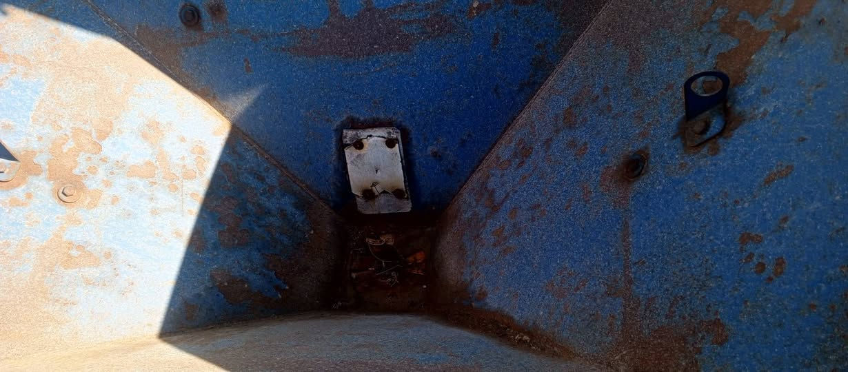 ناثره للبيع( خمسه وزنه)سعر 350وبيهه مجال اتصال ***********,,,,***********
