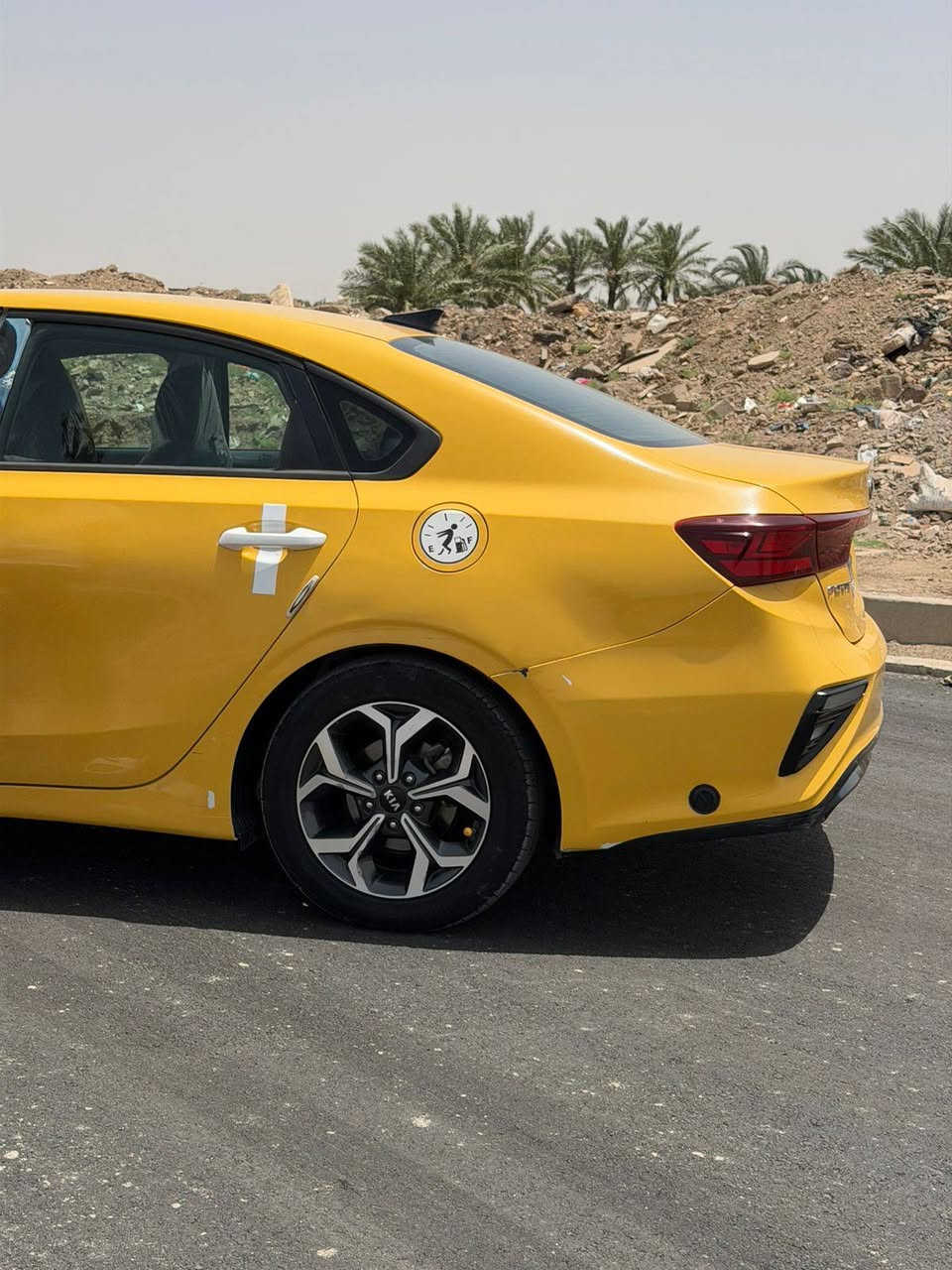 سلام عليكم شباب 
للبيع 🚘
كيا فورتي موديل 2021
اللون: أصفر
الممشى: 99 ميل
المواصفات: نص فل
السيارة بحالة ممتازة جداً،
محرك وكير كفالة ✅
لا تحتاج أي صرف، استخدام مرتب ونظيف.
السعر: 128 ورقة قابل للتفاوض بالمعقول.
واتساب 📞 ***********
