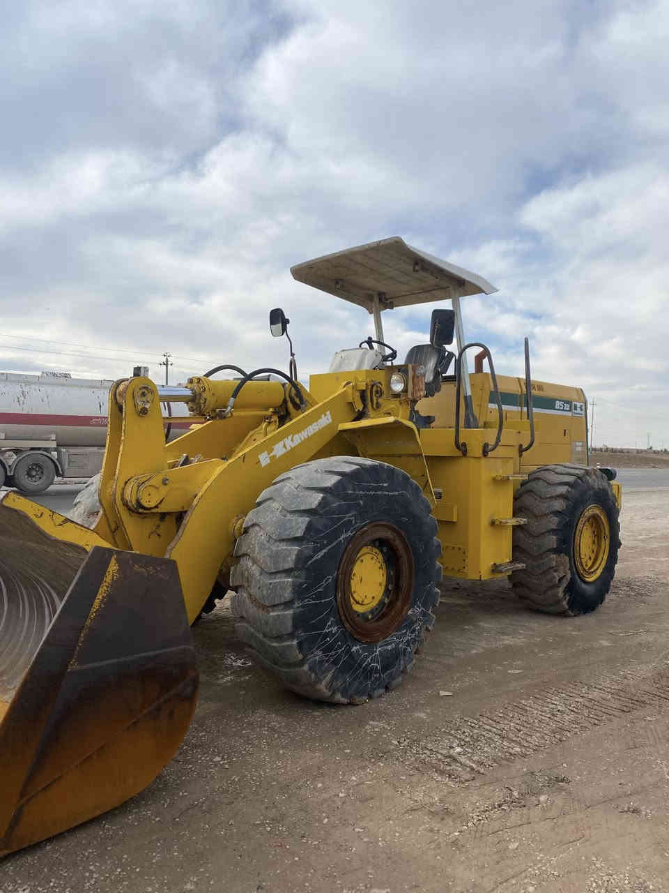 Kawasaki 85ZN شفل كاوسكي دخوول جديد منفيس بصرا مووديل٢٠٠٠ كلوبشرت مكينه كير اكسل كلوبشرت مكان اربيل سعر ٤٠٠دفتر بيامجال 
***********واتساپ فايبر
