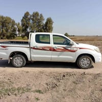 تويوتا هايلكس • ٢٠٠٦ • رقم بصره