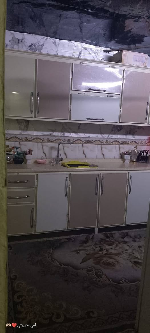 اعلان : عقار للبيع ( طابو ملك صرف   في الزعفرانيه 

🔸 موقع العقار :  شارع المعهد دور الشرطه قرب الامانه 

موقع مميز على الشارع الرئسي 

🔸 مساحة العقار : ( 100) متر  الواجهة(10) نزال (10)

🔸 جنس العقار : طابو ملك صرف طابق ونص 

طابق اول عكاده طابق ثاني مسلح 

🏗 يحتوي على   ستقبال مطبخ صاله غرفه منور صحيات 

🏕 طابق ثاني غرفه نوم صحيات حولي 

وبيتونه صطح 
__
♦️ للاستفسار يرجى  الاتصال او مراجعه 

مكتب الاماكن للعقارات .
 
***********
