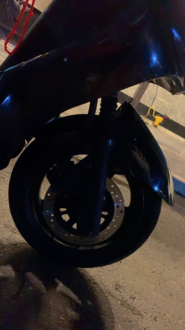 السلام عليكم :

سكنس سرعة 140 ياماها
دراجة وكالة برغي مامفتوح منها
بشهر السادس نزلت رمبة اوراق
كاملة اصولية شرط تجيب وياك 
فيتر وتجي تفحص كفالة عامة كشر ومكينة

السعر 550 الف
مكاني شارع فلسطين
هذا رقمي *********** بغداد, العراق
