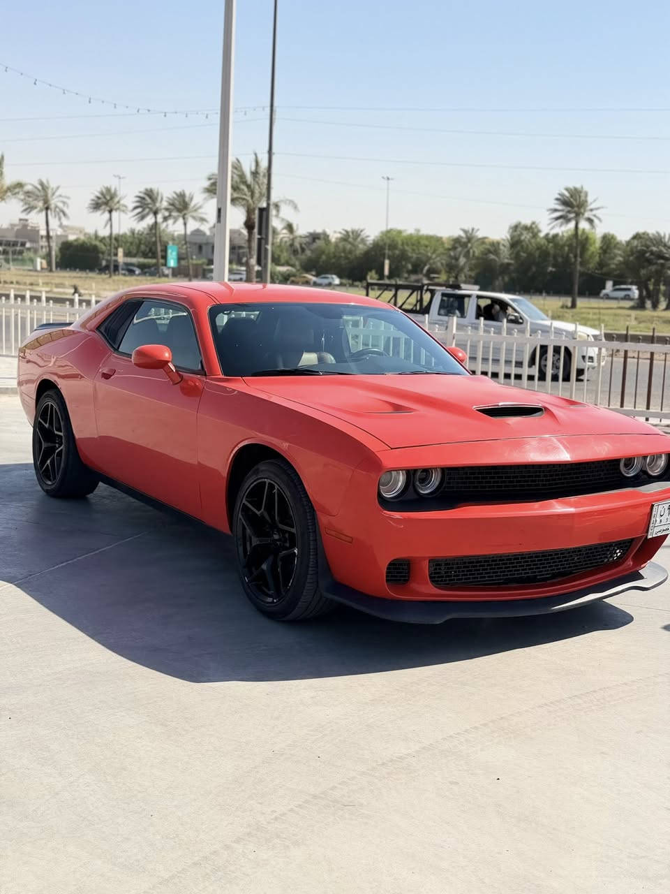 سلام عليكم
جالنجر sxt موديل ٢٠١٩ 
ماشية : mi 70
تخم تايرات جدد
صدر جديد
حادثة بنيد مبدل ومصبوغ 
وجاملغ الخلفي بي بارد خلف سايق هنا بالعراق صار
مكاني بغداد 
رقم التليفون ***********
