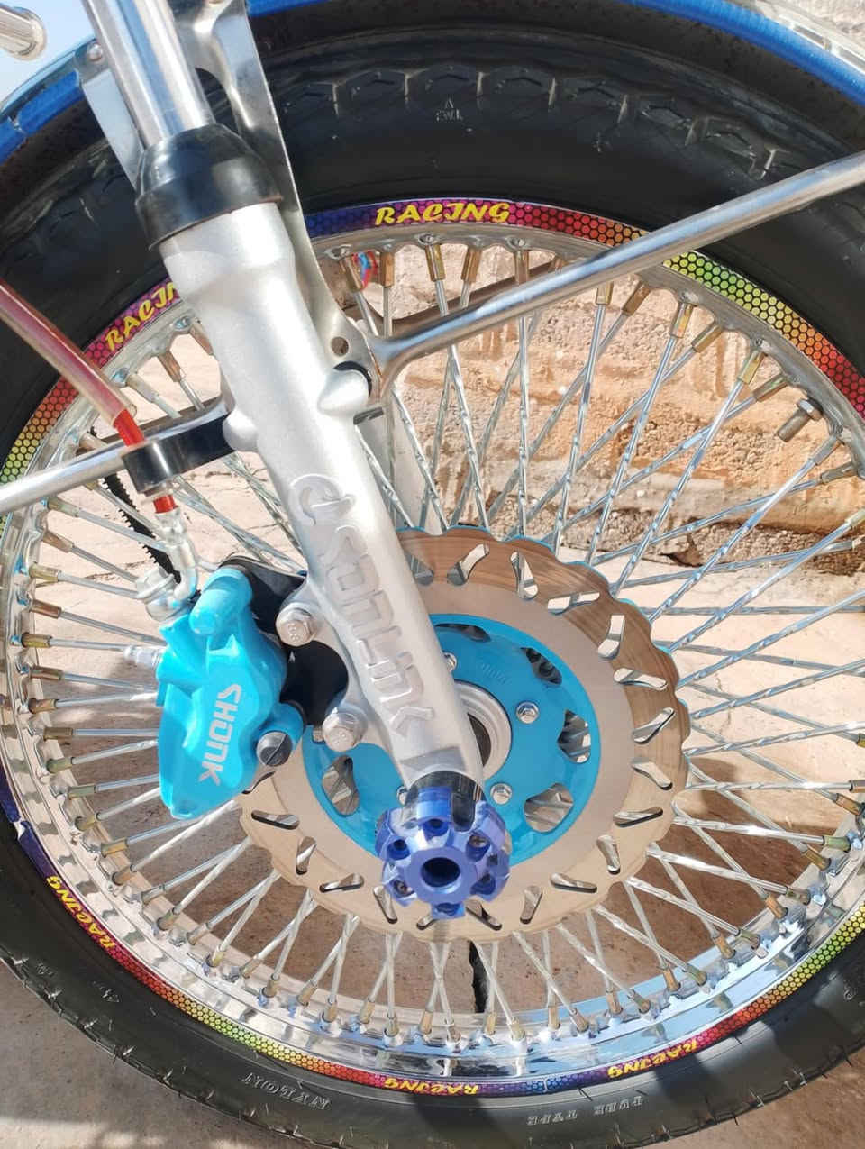 السلام عليكم موطور سونك باب اول وزن ثقيل موديل 2025 زيرو ماشي قليل منفيس الاصلي دبل سويج وكرتات تشغيل موطور جديد الشراي يتصل ***********
متواجد علخاص 
كلشي شرط
