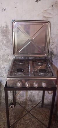 طباخ جديد نظيف   طباخ+ميز  رقم الهاتف 07705579391  رقم وتساب 077634433...