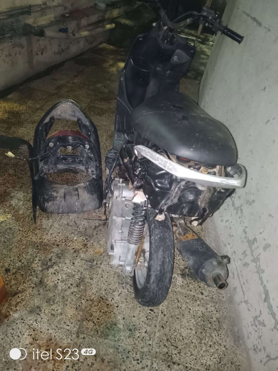 ماكس للبيع الهندر مكسور كدام العين تاخذو مثل الي بل صوره ادفع سعر عجبني ابيعك غير متواجد على فيس للاستفسار على هذا الرقم ***********
