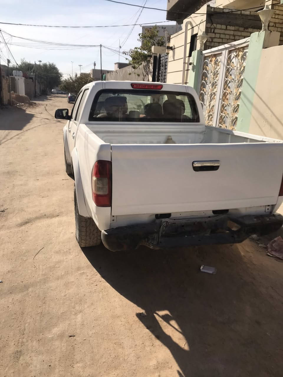 للبيع بيكب شوفر لوف ٢٠٠٥  مزاد الارقام حاليا في مديرية المرور تسجل بإسم المشتري مباشره مصبوغه عام وادامه عامه السعر ٤٥ ورقه مع المجال الاتصال على رقم *********** العنوان النجف الاشرف المناذره
