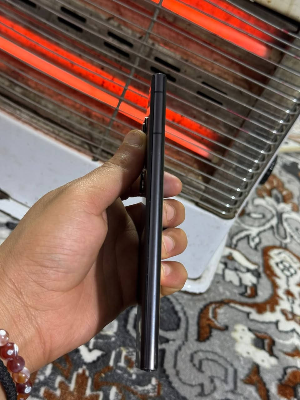 السلام عليكم اس ٢٢ ألترا ياباني
ذاركره ٢٥٦ 
مامفتوح شخط مابي 
الجهاز كله فول ومعروف الياباني يصير أقوى من الشرق الأوسط بالمعالج وبالتصوير 
نضافه فول الله شاهد 
السعر ٥٠٠ 
***********
