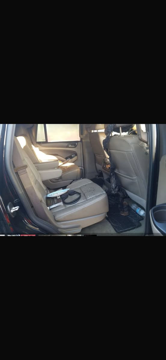 السلام عليكم تاهو للبيع موديل ٢٠١٧ السياره حلوه وجديده حادثها بس الكشن محترك السياره فول مواصفات بسمه بصمة أبواب لايت لد زنون بصمة ابواب شاشه كبيره  رقم بغداد  السياره ويلات كروم  باقي المواصفات معروفه مكاني بغداد الطالبيه رقم الهاتف ***********🩵
