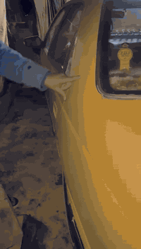 بيجو باس 2015
سيارة مكفولة جاهزة من كلشي مراوس ب بريجو فقط
مكان بغداد 
الرقم ***********
