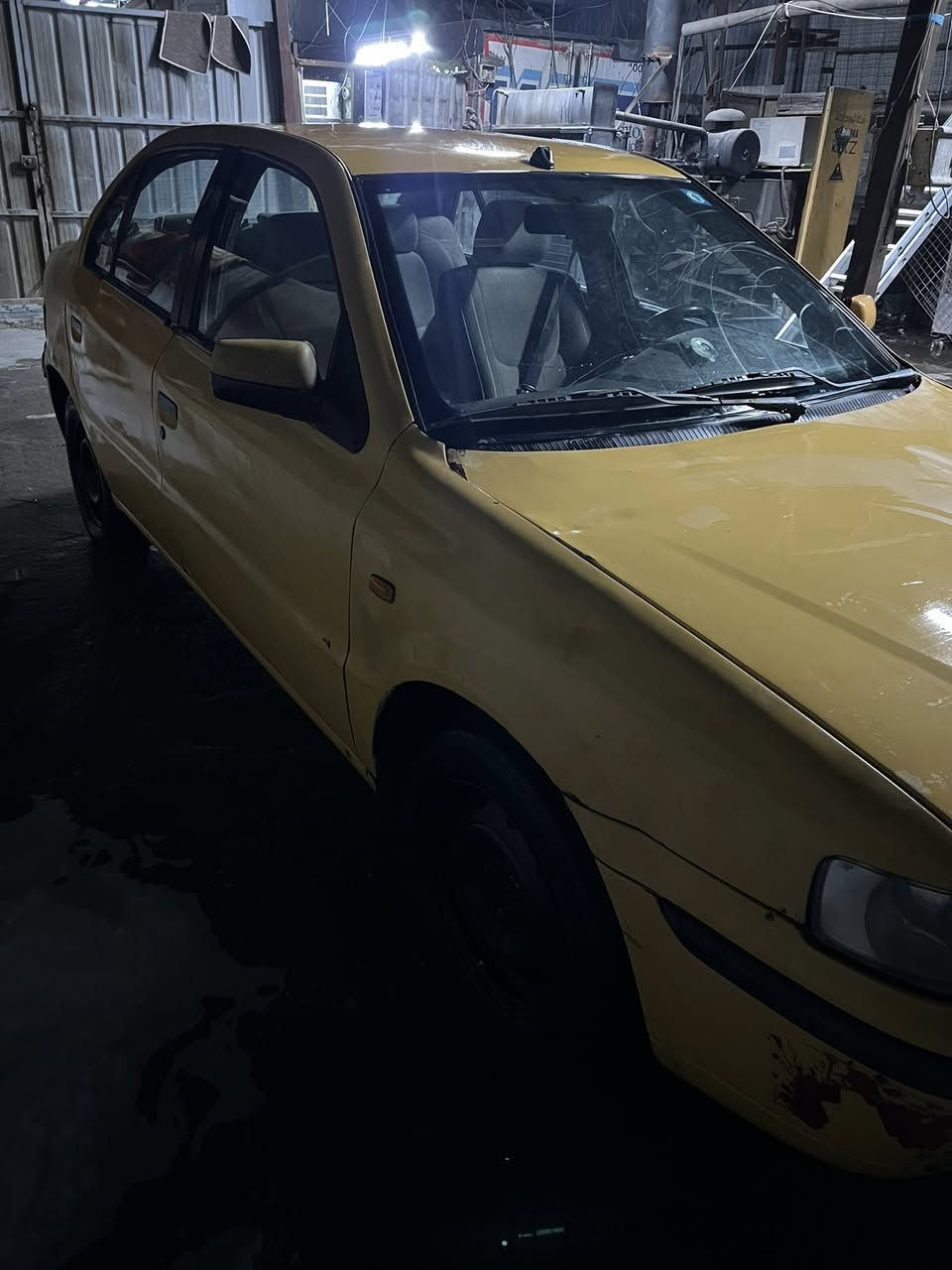 السلام عليكم سمند 2011 اللبيع بسمي تحويل مباشر مصفره هيئه وغرامات سنويه 27 مكينه كير كفاله بدون تنقيص وتبخير تبريد ثلج كشنات ملكه جدد مبدل بيها حوض الصبغ واضح بل صور عوزه درايم شفات و راديتر مزروف وحساس كيلو متر العنون بغداد الطالبيه *********** بيع واقع حال اخوان  السعر 28 وبيها مجال الي ما يعجبه المنشور يعبره
