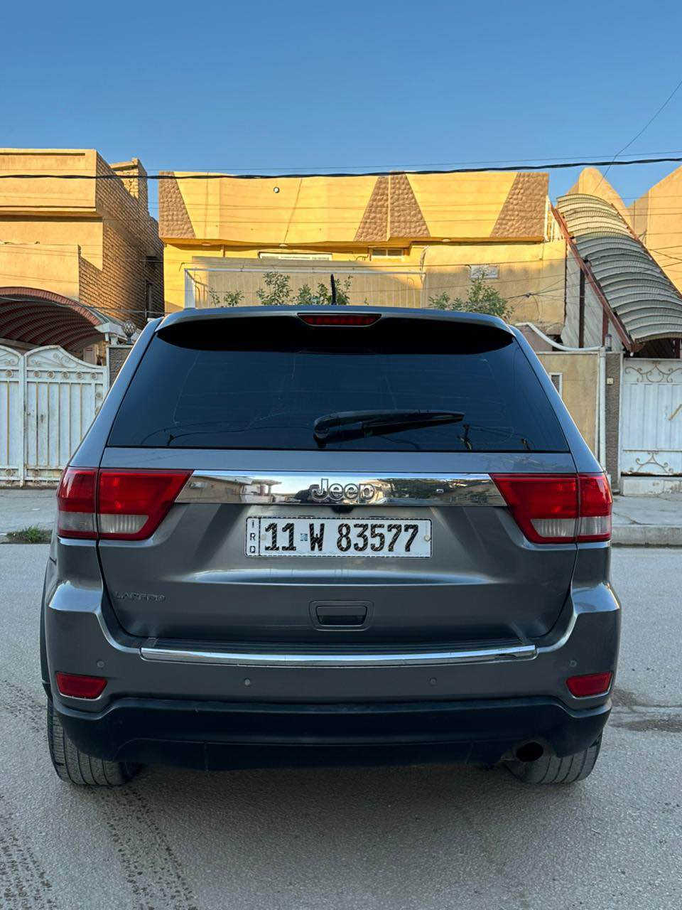 شلونكم اخوان * للبيع او المراوس حسب الاتفاق
جيب لاريدو موديل ٢٠١١ رقم بغداد دولي حادثها جاملغ فقط ومصبوغة عام فرن درجة اولى بسبب جراد وسونارها مرفق معجون قليل بيها مكينة ٦ السياره مناقصها شي السعر ١٤٥ وبيها مجال للطيبين العنوان بابل المسيب ***********  *********** المحاويل, بابل
