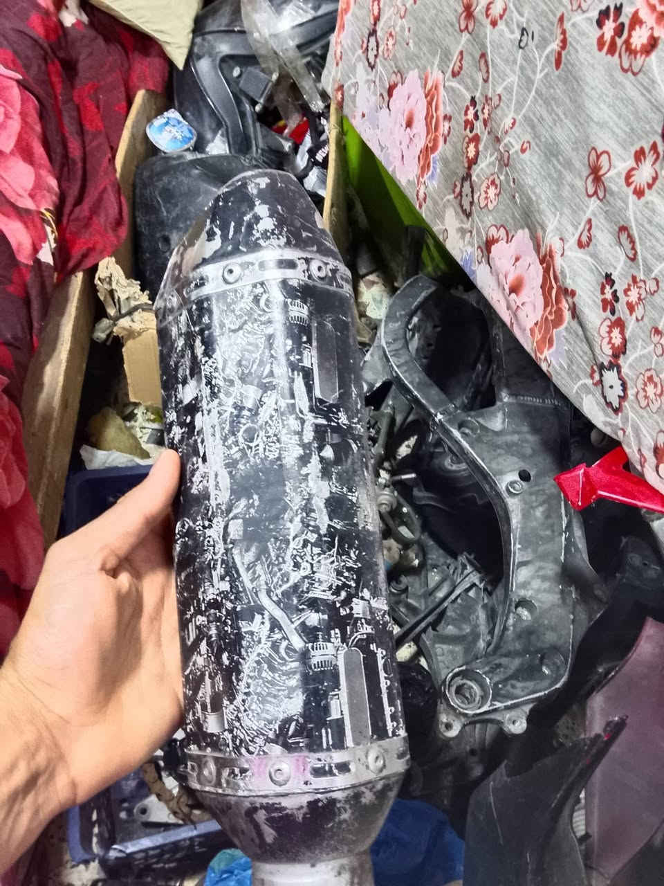 السلام عليكم شباب غراض افوراي تفصيخ شرط شغل وغراض جكسر موديل ٢٠٠٥ موجود مكينه ما مفتوحه شرط شغل غراض كله شرط شغل شتريد موجود مكاني كربلاء توصيل موجود ***********
