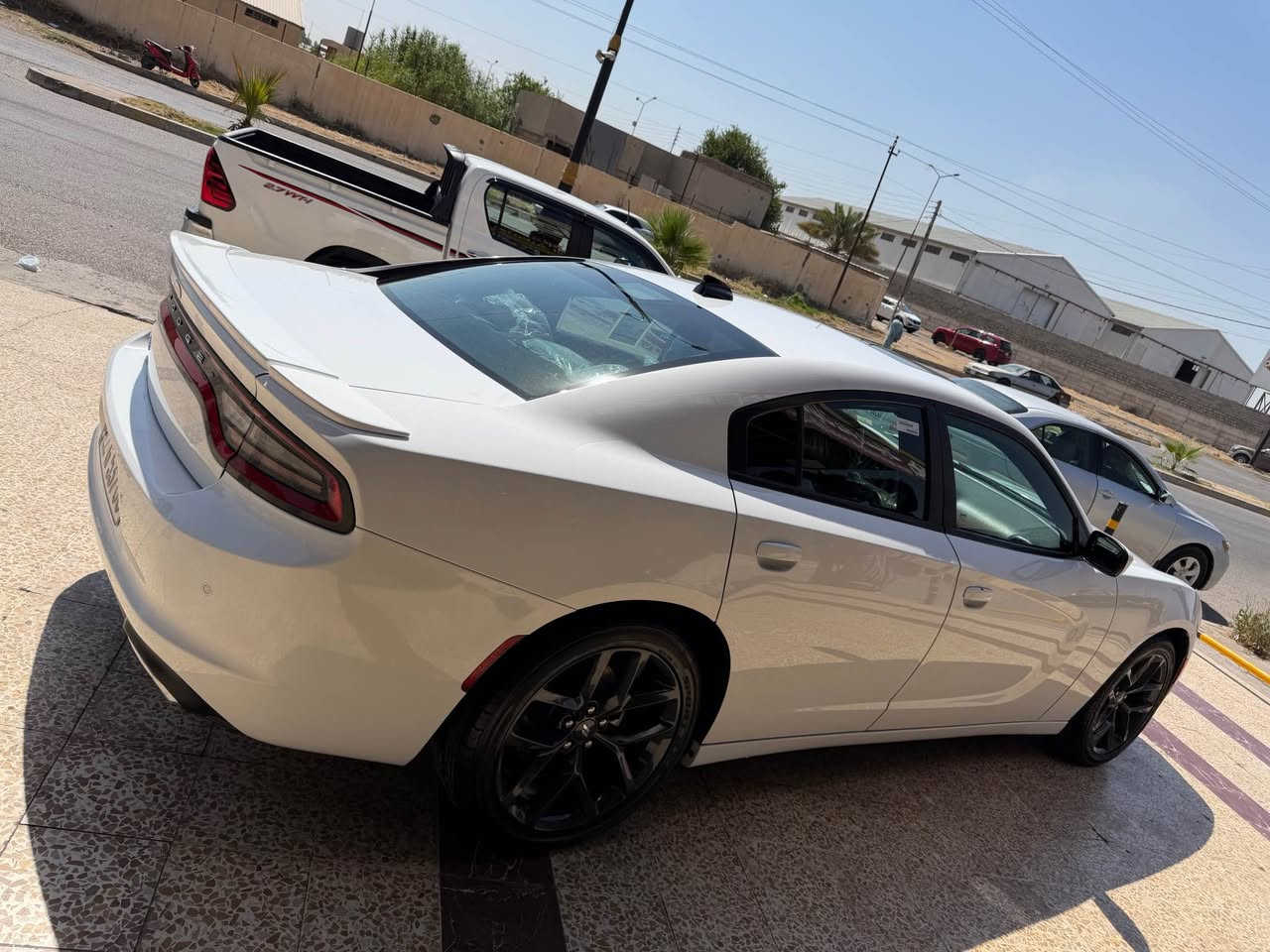 جارجر sxt
2018
كلين بدون صبغ 
بارد بسيط جاملغ خلفي 
ماشيه ١٠٠
فتحه سقف 
كشنات تدفئه
حساس رادار مري
هزه رقم سنويه جديد 
مكانها موصل 
*********** موصل, نينوى
