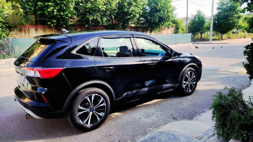 فورد ایسكيب 2021 SE 
رقم اربیل
مەکینە ١٥٠٠  تۆڕبۆ
33 هەزار ميل ڕۆیشتوە
تەنها قەپاغ سندوق بۆیاغە بێ ناوگرتن ، بێ تعدیل ، بێ شوخت 
هیچ پەڕەشوتێکی نەتەقیوە
سوکان هیتەر ، کوشن هیتەر
سێ مۆد لێخوڕین
وێنەی حادیسەکەم داناوە 10 وێنە
1FMCU0G68MUB01065 Ford Escape 2021 من الولايات المتحدة (رقم اللوت: 036231563) – PLC Auction https://share.google/bPK4eltK8hS543jvq
صور الحادث مرفقه
المواصفات⭕️
تشغيل عن بعد
سايد بريك بصمه
مانع تصادم
تدفئه كشنات وستيرن
دفع رباعي
قياده آليه
نقاط عمياء جانبيه
شاشه ٨ انج كار بلي
كامره خلفيه دواره
تحديد مسار
3 انظمه قياده
نظام ملاحه
سياره نضيفه 
السعر 129$ 
*********** رانية, السليمانية
