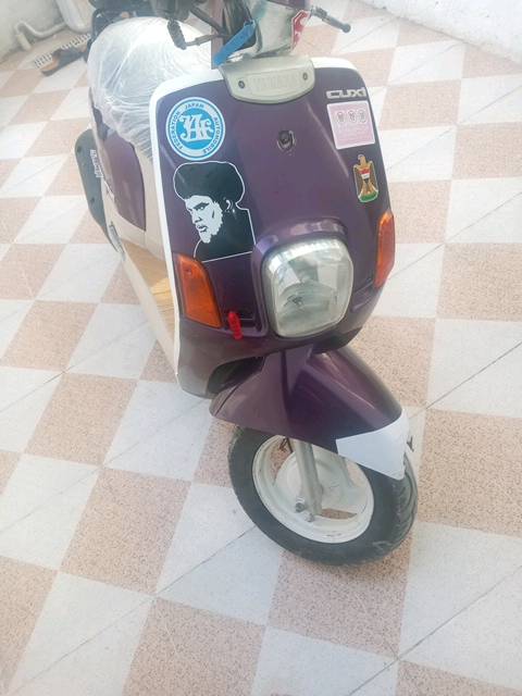 دراجه ماكس بوليسي دراجه نضيفه و فول  و مال واحد جانيها و امداريها  دراجه حلوه و مرتبه و شوفت عينك و بعد احله بل واقع السعر 800 و بيها مجال  عنواني كربلاء قنطرة السلام شارع المدرسي  