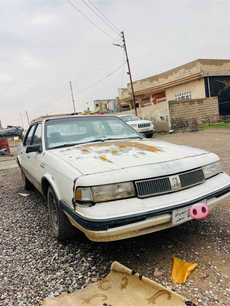 اولدز
1990
شرط تحويل وكاله 
بسمي السياره 
كابون بانزين 
رقم صدامي نينوى
سياره جاهز من كلشي
كير مكينه شرط 
مكان سياره موصل
سياره نضيفه 
بلاديه بدون صبغ بس جارد 

سعر 20ورقه وبيها مجال 

***********
***********
***********وتساب
