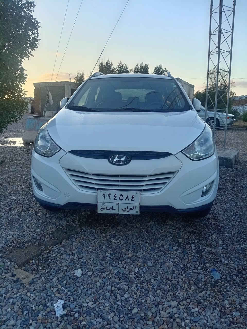 توسان خليجي
موديل ١٢

سنوية لل ٢٧

اي نقص ماكو السياره لا صبغ وضربه

السعر ع هذا الرقم ***********
