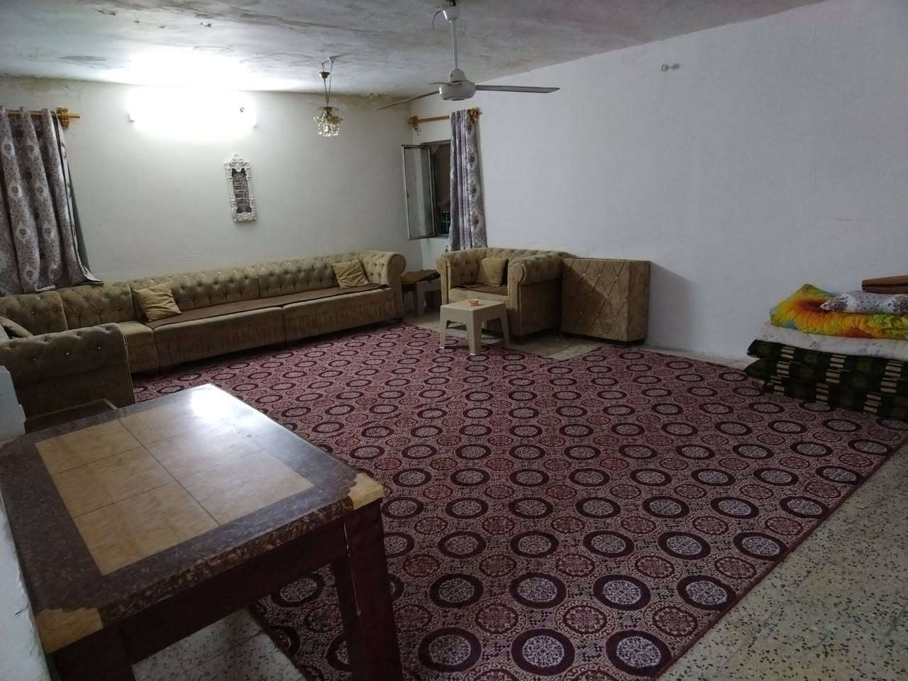 السلام عليكم من رخصة الادمن متوفر طخم قنفات زان مصري + ديوان عراقي شغل درجة أولى للبيع في بغداد التاجي للاستفسار الاتصال على الرقم *********** ابو وسيم
