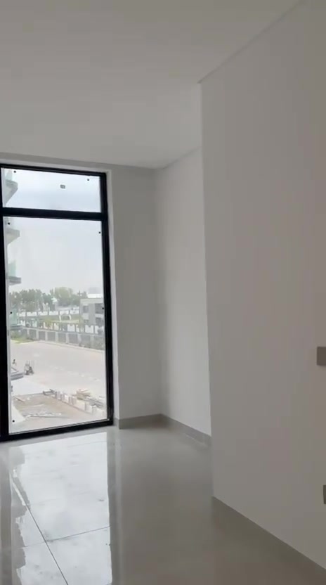للإيجار – شقة مميزة في مجمع جواهر دجلة / الكاظمية

• المساحة: 203 م²  
• الطابق: الثاني  
• 3 غرف نوم (منها غرفة ماستر)  
• 3 حمامات  
• مطبخ مجهز بالكامل  
• إطلالة جميلة جداً على منتجع العباسلي  
• موقف عجلات متوفر  
• موقع هادئ وخدمات ممتازة داخل المجمع

للاستفسار  ، الاتصال ***********
