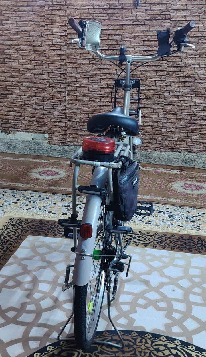 سلام عليكم بايسكل بناتي للبيع حجم 26 مال حاويه مديل 2019 كامل مكمل ابيع هو والاغراض 140 وبدون غراض120 وبي مجال للطيبين مكاني بغداد شهداء البياع الاتصال *********** متواجد واتساب ومازنجر ومستعجل عل بيعته
