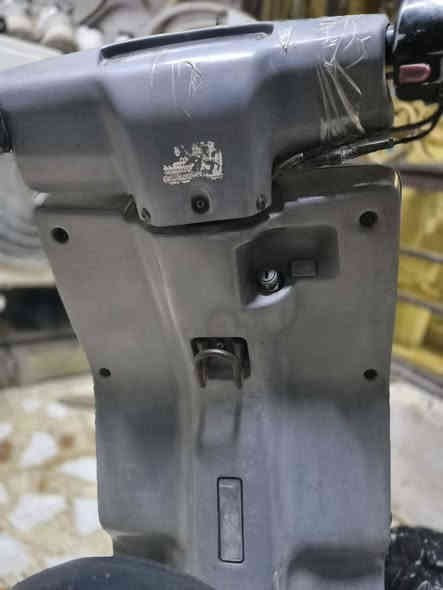 السلام عليكم دراجة بيكم 60 شغاله نكرة سلف قفل صندوق🔒 عداد شغال لايت كيج بانزين اشاير يمنه يسرى 
استاند حساس كهرباء
استاند تعليك الدراجه الله شاهد ما موكفتني ب شارع دير بس دهن بانزين 
هورن شغال رقم الهاتف ***********
السعر 225 بيه مجال قليل 🌷+الكشن مشكوك شوي موضح بل صورة📷
