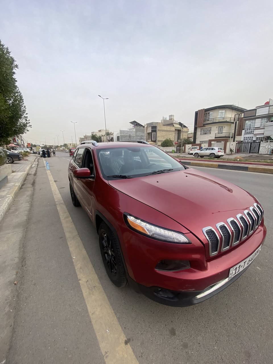 سلام عليك البيع او مروس جيب بزون ٢٠١٧ ضربته جاملغ وبنيد.  ٦ سلندر رقم بغداد دولي بسمي كير محرك تبريد صدر مكفول مروس عادي يرسلني وتساب ويدلل ***********
