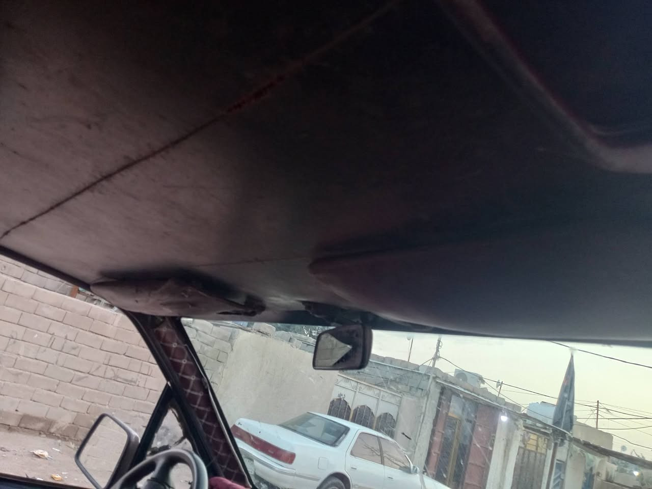 السلام عليكم نيسان للبيع رقم ذي قار السنويه منتهيه بل2022 تريد تحويل تريد وكاله عامه بكيفك ابو السنويه يمي بلزبير تخم تاير جديد محرك ونجي نضيف الكير نضيف بس مرات ما تجي نمرت البك سياره حلوه بلشارع سريعه وناعمه السعر 17 مكان السيارة البصره الزبير/‏‪***********‬‏
