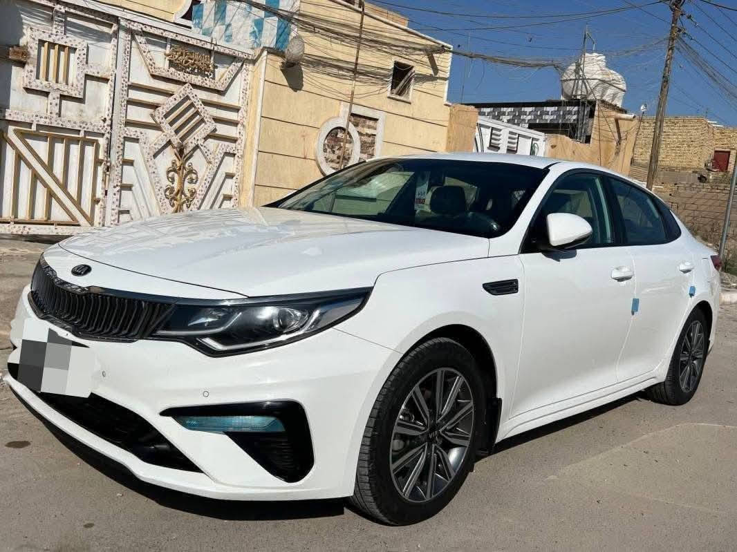 كيا اوبتيما 2019 شكل 20 خليجي مكفوله كفاله عامه ضربه وصبغ وتبديل رقم بغداد دولي  مواصفاته ويل كب كروم   مري شفط  مع السويج أثناء قفل السياره وفتحه لد امامي لايت زنون حساس امامي خلفي شاشه كبيره  كامره دوارة  تبريد لمس قطعتين تبريد خلفي  تحكم وشفتات ستيرن مكينه 2400  بعده على وضع شركه سياره ماشيه 90حقيقي   تخم تاير حداديه جديده   ثلاث انظمه قياده مكان سياره ذي قار قضاء الشطره السعر(193)وبيه مجال  للاستفسار***********///***********
