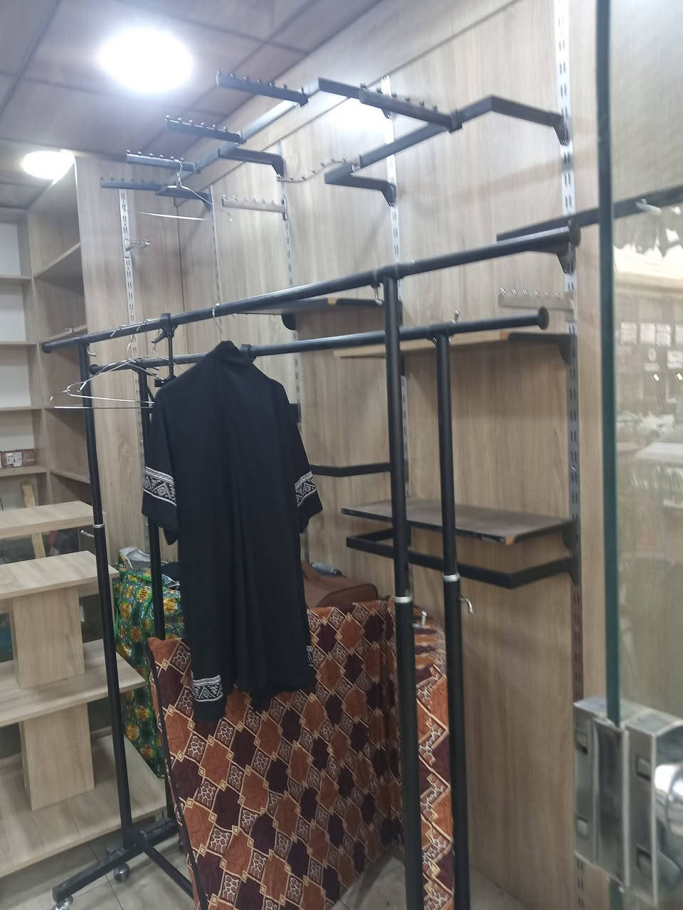 ديكور وقطعه للبيع الاستفسار ***********
