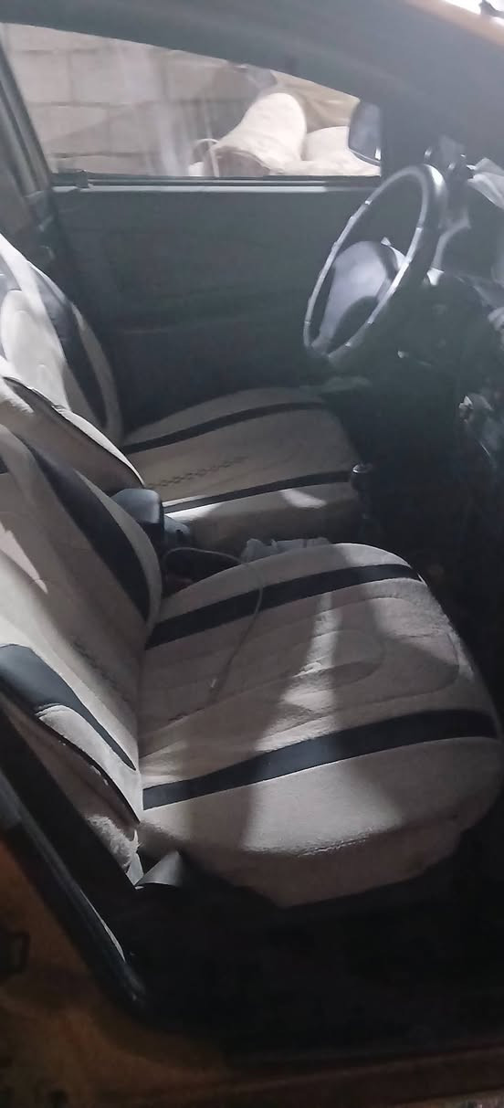 السلام عليكم طيبه 2016 مصفره هيئه وغرامات رقم جديد انكليزي دوشمه جديده شاشه وكامره السياره باسمي تحويل ثاني يوم سنويه ل 2027 السياره مابيها نقص برغي كبل للشارع مكينه وكير خير من الله كهربائيات كلها شغاله منضومه تبريد كلها جديده نقص بس غاز نقص لان شته مسويته السياره مال جناي
السعر 42 وبيها مجال حك الجيه
للتواصل واتساب او خاص ***********
