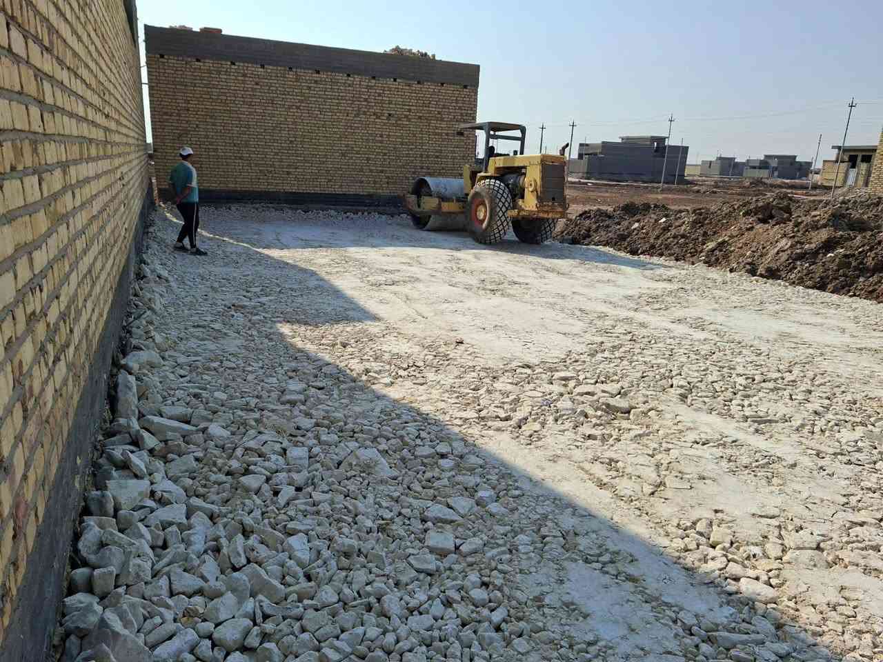 السلام عليكم 
بسم الله هيكل  مسقف منطقة حي الزهور خلف المدرسة الصينية 
المساحة ٢٠٠ متر 
مراحل العمل كما في الصور بناء درجة اولى 
العسر ١٠٠ مليون مع المجال البسيط حر الهيكل 
لتواصل 
***********
***********
