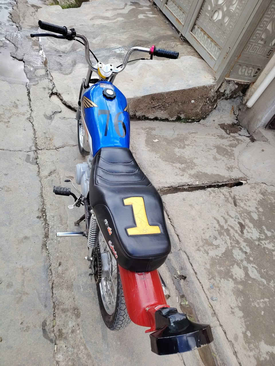 سلام عليكم
نامي برو
محرك لا صرف ولا بخار فقط ولفات مبدل
سعر 425 بيه مجال قليل
*********** حي الواسطي
