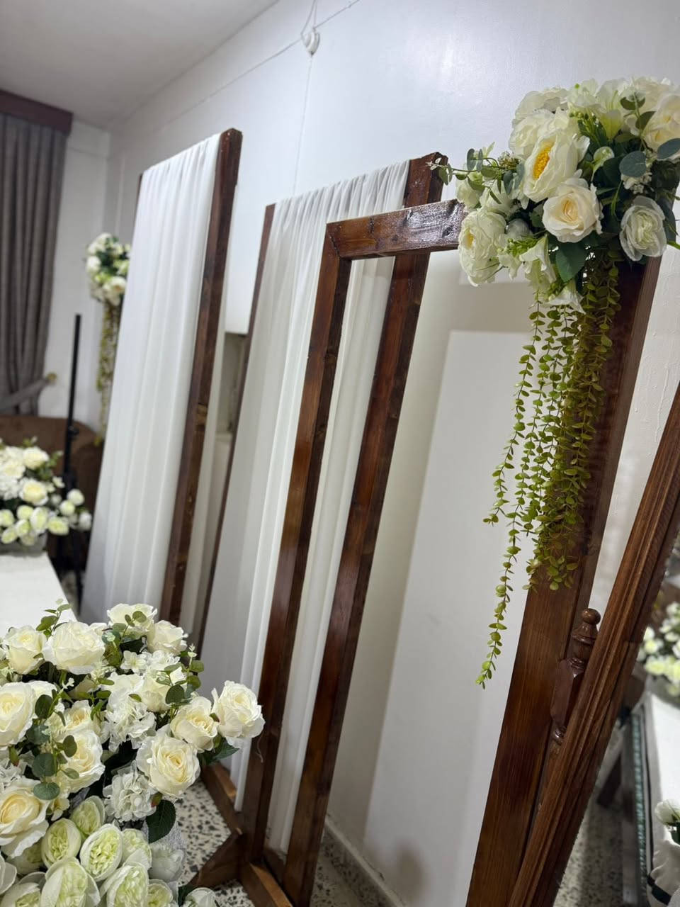 كوشه للإيجار بسعر مناسب وبالحقيقه احلى بهواي من الصور والشد والنقل علينا للاستفسار خاص او مراسله الرقم 
***********
