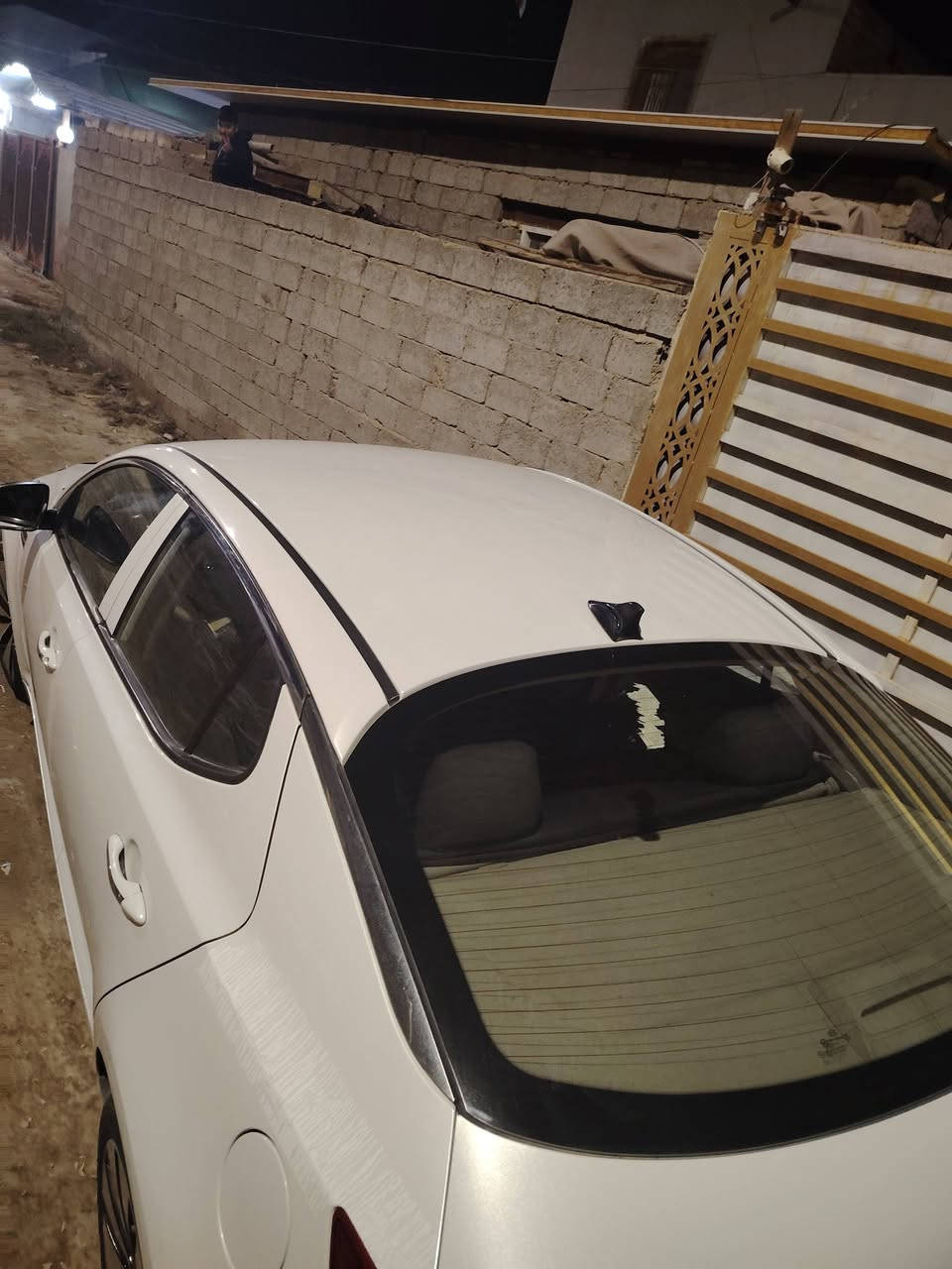 سلام عليكم سياره اوتيمه خليجي مكينه 2400) مديل السياره 14 السياره مكفوله بس بيه صوت بل مكينه رقم المبايل ***********
