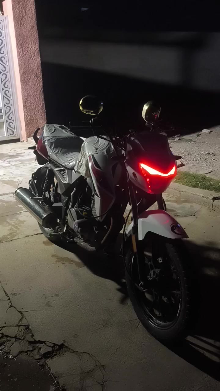 سلام عليكم ورحمة الله كايدن 2018 للبيع او مراوس حسب القناعه كهربائيات كامله كله شغال مناقصه شي فقط بي نواعم يردالها ترتيب مكينته مفتوحه بس مامبين وشغل مرتب السعر 600 ومجال بسيط عنواني بلد الرقم *********** ومتواجد خاص ورجآ اذا مو شراي لاتعبني
