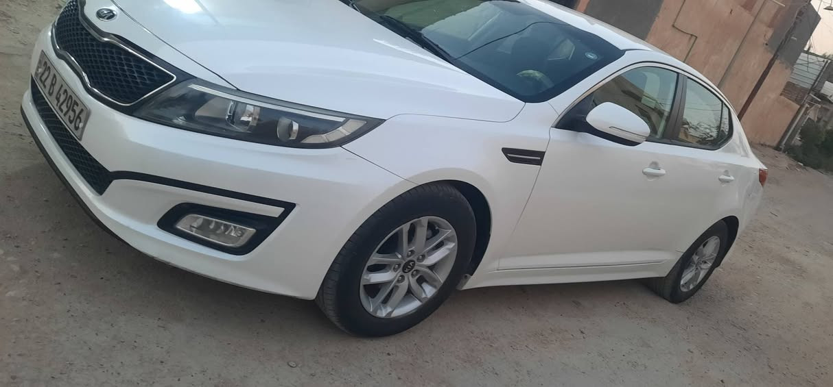 السلام عليكم
اوبتما 16خليجي ابيض صدفي كفاله 
مكينه 2000 دوش 
مكينة كير تبريد كله خير من الله 

تحكمات /سبورت /تبريد خلفي / شاشه كامره /مانع انزلاق 
تخم تاير جديد 
مري شفط 
شفتات
باقي مواصفات معروفة 
السونار موجود ب منشور 
 السعر 145 وبيها مجال 
مكان السياره بابل 
***********
