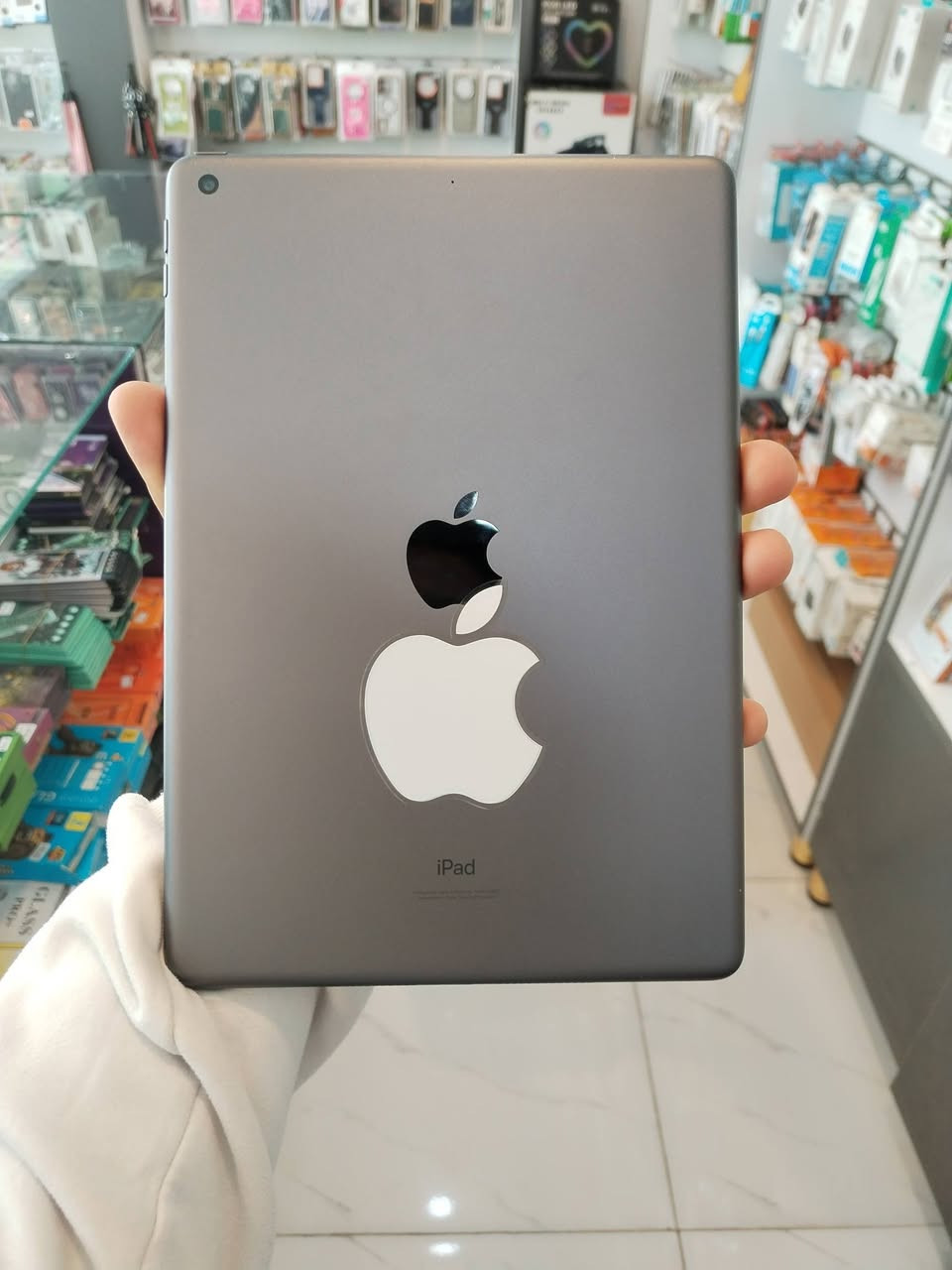 ايباد 9
مكفول شرط فحص نضافة 100
ملحقات كاملة كارتون مع شاحنة
الذاكرة 64 
السعر 200وبي مجال


**إذا كنت صاحب هذا الإعلان وتريد حذفه لأي سبب، رجاءا أرسل رسالة إلى الدعم الفني**