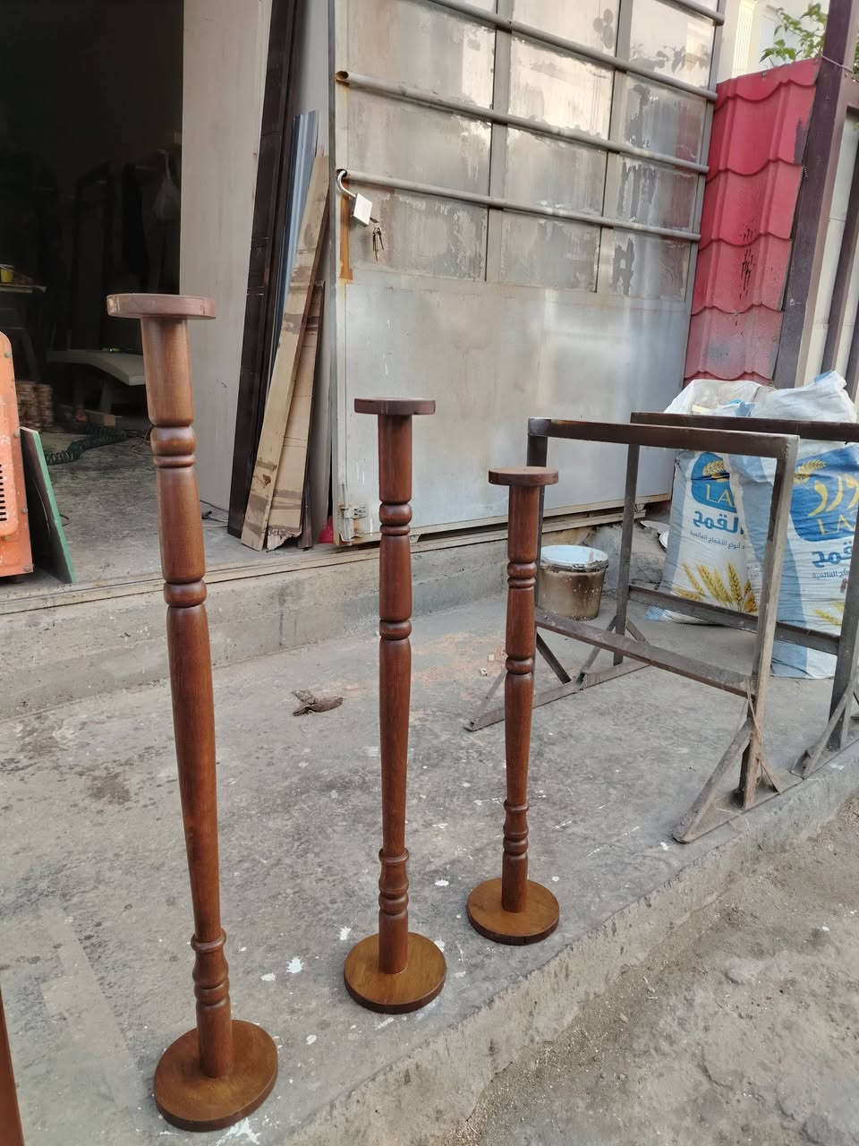 من اعمالي بالنجارة.
مليكان ذهب وكلشي تحتاجو نجهزه الكم من مبخرة وحامل حلق وعلب حلق وخواتم واطارات وشمعدان عالي للشموع الاسطوانية وستاند كيك وشمعدان صغير


**إذا كنت صاحب هذا الإعلان وتريد حذفه لأي سبب، رجاءا أرسل رسالة إلى الدعم الفني**