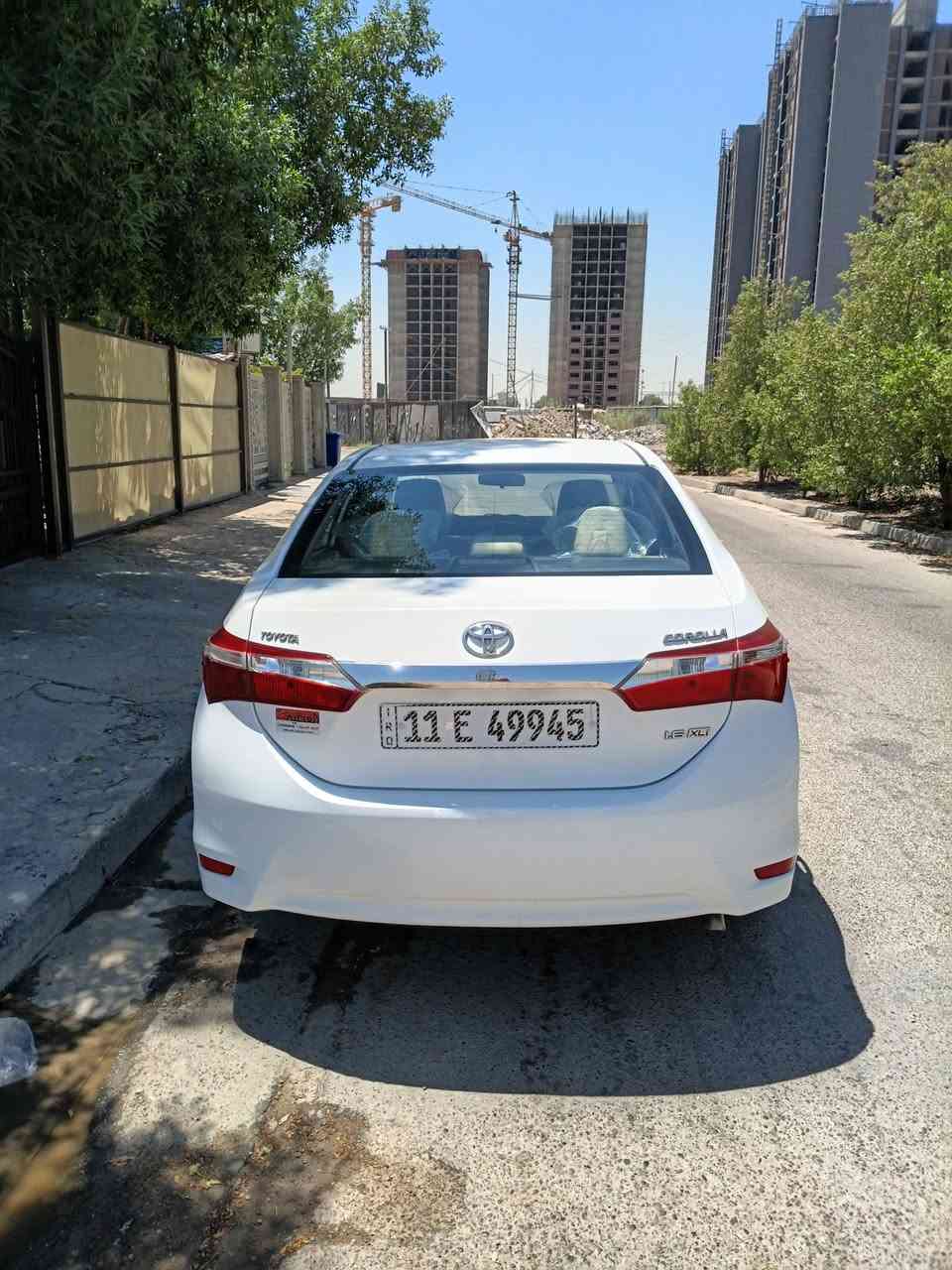 السلام عليكم سيارة للبيع تيوتا كورلا خليجي موديل ٢٠١٥ الشركة العامة رقم بغداد جديد هزة جديدة السيارة مكفولة من الصبغ مكينة كير مكفولات على وضع الشركة السيارة سبير منازل العدة الشركة كاملة مع الكتلوكات سويجات عدد ٣وكاعيات الشركة منازلةمكاني بغداد والسعر ١٣٥ وبي مجال  للاتصال***********
